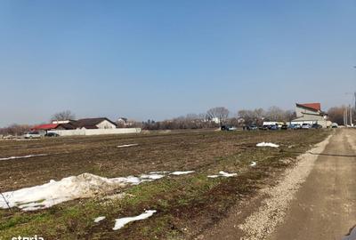 Teren de 2000 mp, în Central