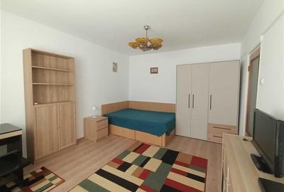 Garsonieră decomandată, mobilată în Titulescu