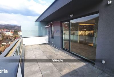 Spațiu comercial, de 85 mp, în Central - 17