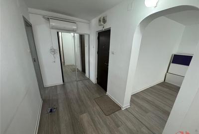 Ap 3 cam, etaj 1, 2 balcoane,parcare proprie, zona centrala - 1