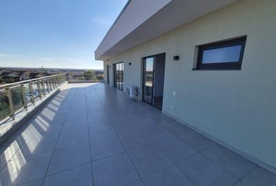 Penthouse NOU, finisat complet, 4 camere, parcare inclusă, comision 0% - 3