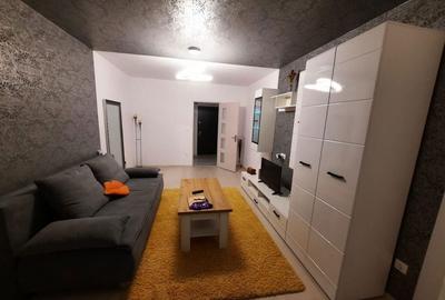 Apartament cu 2 camere decomandat în Petros - 1