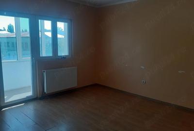 Apartament cu 3 camere decomandat în Central - 9