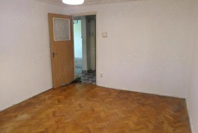 Vanzare apartament 3 camere, decomandat, parter in Ploiesti, zona Cina comision 0 - 4