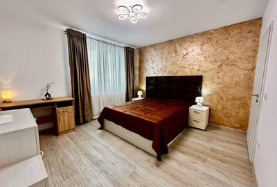 Apartament cu 3 camere decomandat în Tractorul - 3