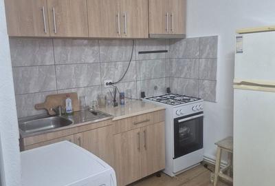 Garsonieră decomandată în Central - 4