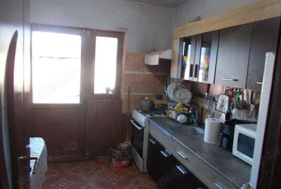 Casă cu 5 camere în Ronaț - 7