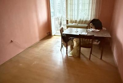 DECEBAL 2camere decomandate, clasic, etaj2! - 2