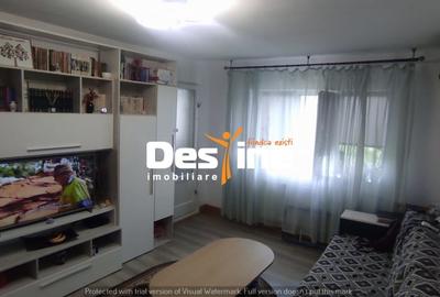 Apartament cu 3 camere semidecomandat, mobilat în Podu Roș