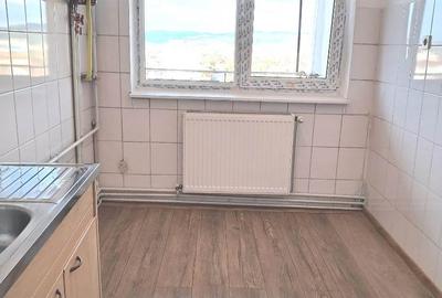 Apartament 3 camere etaj 10 pe Mihai Viteazu Apartament 3 camere etaj 10 pe Mihai Viteazu - 5