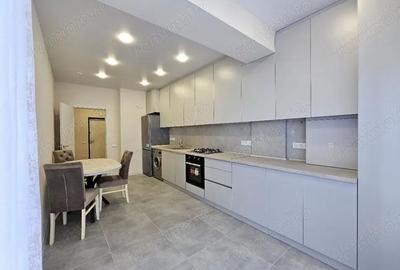 Garsonieră decomandată în Eroii Revoluției - 1