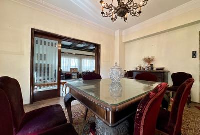 Casă individuală cu 7 camere cu Canalizare în Capitale - 3