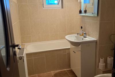 Apartament cu 3 camere decomandat în Soarelui - 2
