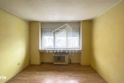 Apartament cu 3 camere decomandat în Micro 16