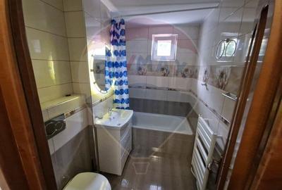 Apartament cu 2 camere de inchiriat in zona 1 Mai - 11