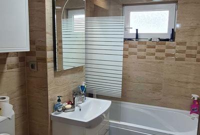 Apartament cu 3 camere în Central - 3