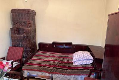 Casă cu 4 camere în Piatra - 6
