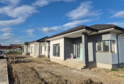 Vila NOUA individuala, 4 camere in Via Carmina, Arad, comision 0 - 2