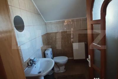 Casă cu 3 camere cu Teren 1681 Mp în Central - 1