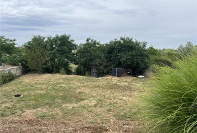 Teren de 500 mp, în Episcopia Bihorului