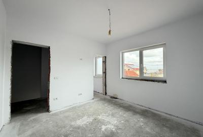 Duplex cu 4 camere cu Canalizare în Moșnița Nouă - 9