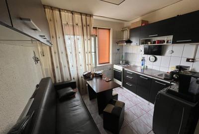 Garsonieră, etaj 4/4, 32 mp, zona Lidl – Gara – Școala nr. 7 - 1