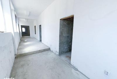 Spațiu comercial, de 300 mp, în Central - 11