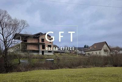 Casă cu Teren 900 Mp în Est - 1