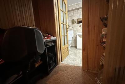 Decomandat la Parter cu Garaj - 5