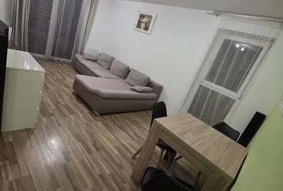 Apartament cu 2 camere decomandat în Tractorul - 2