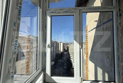 Apartament cu 3 camere decomandat în Micro 4 - 11