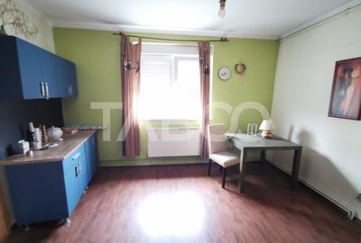 Casa de vanzare cu 3 camere la doar 10 minute centrul Sibiului - 10
