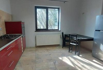 Casă cu 5 camere cu Teren 500 Mp în Brănești - 12