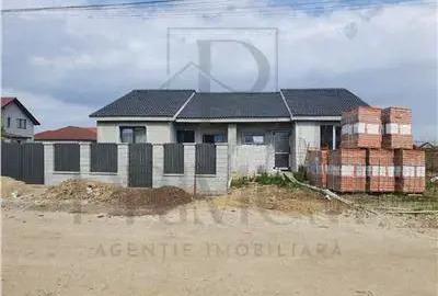 Duplex pe parter - zona buna - posibilitate alegere finisaje