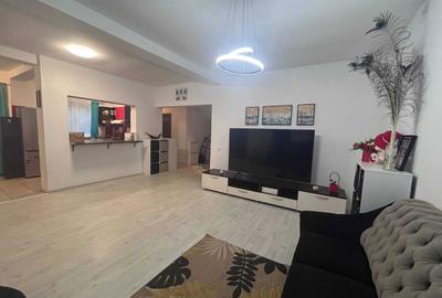 Casă cu 4 camere cu Teren 1289 Mp în Amara - 3