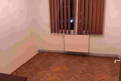Apartament cu 4 camere decomandat în Central - 10