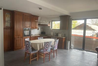 Casă individuală cu 5 camere cu Canalizare în Central - 5