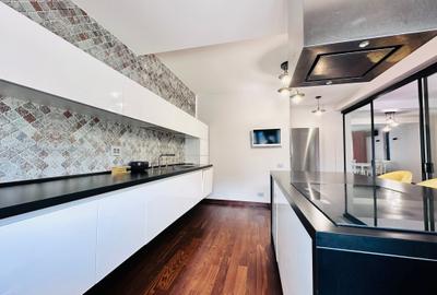 Duplex cu 6 camere cu Canalizare în Central - 5