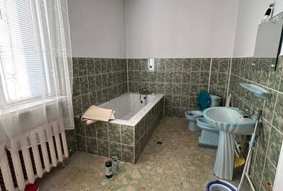 Casă cu 4 camere cu Teren 1650 Mp în Găvana - 6