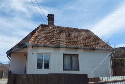 Casa 63 mp 3 camere bucatarie si baie teren 175 mp in Abrud - 6