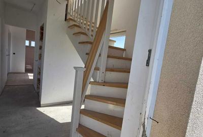 Casă cu 2 camere în Leș - 4