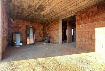 Duplex cu 4 camere cu Teren 306 Mp în Chișoda - 1