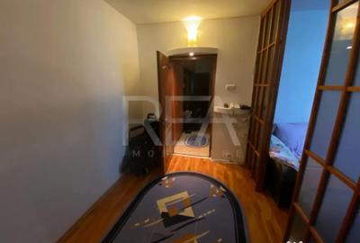 Apartament cu 4 camere decomandat în Rahova - 2