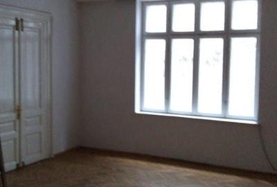 De vanzare Apartament 5 camere in Vila interbelica, Cazzavilan, Centru De vanzare Apartament 5 camere in Vila interbelica, Cazzavilan, Centru - 2