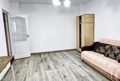 Garsonieră decomandată în Nicolina
