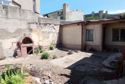 Casă cu 4 camere cu Teren 147 Mp în Tomis III - 2