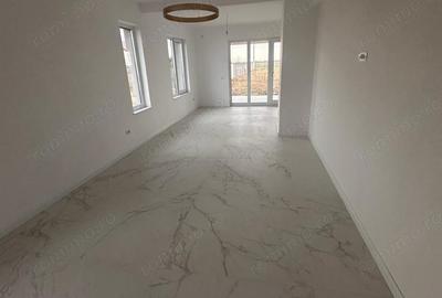 Duplex pe parter in Covaci - 1