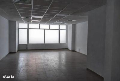 Spațiu comercial, de 74 mp, în Zorilor - 4
