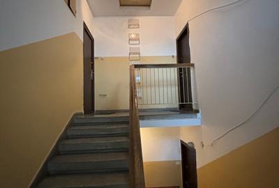 Apartament cu 4 camere decomandat, mobilat în Pajura - 13
