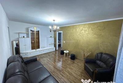 Apartament cu 3 camere decomandat în Micro II